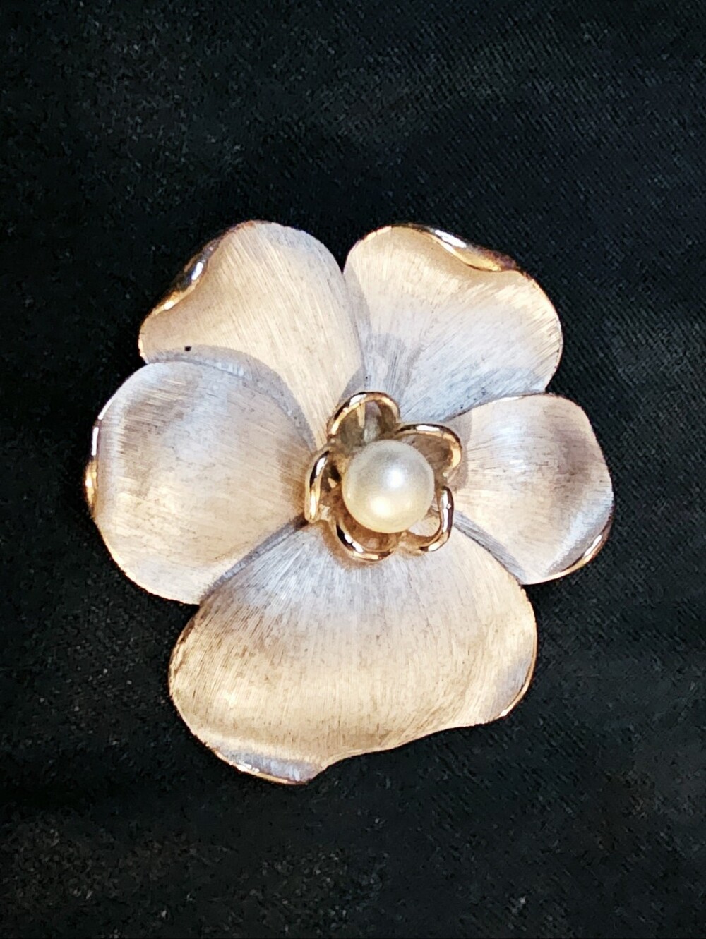 Vintage Signed Kramer of New York White Enamel Faux Pearl Flower Brooch 1950-60s